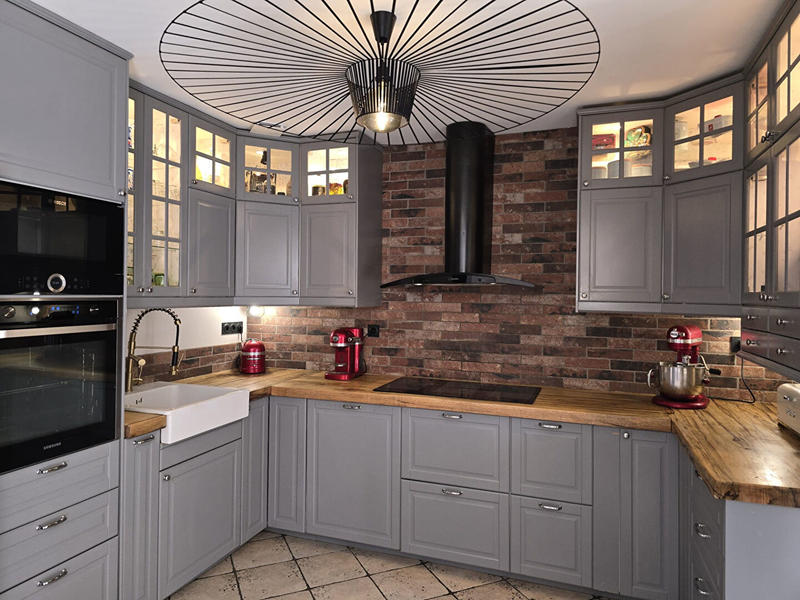 Maison - 180 m² - 5 pièces