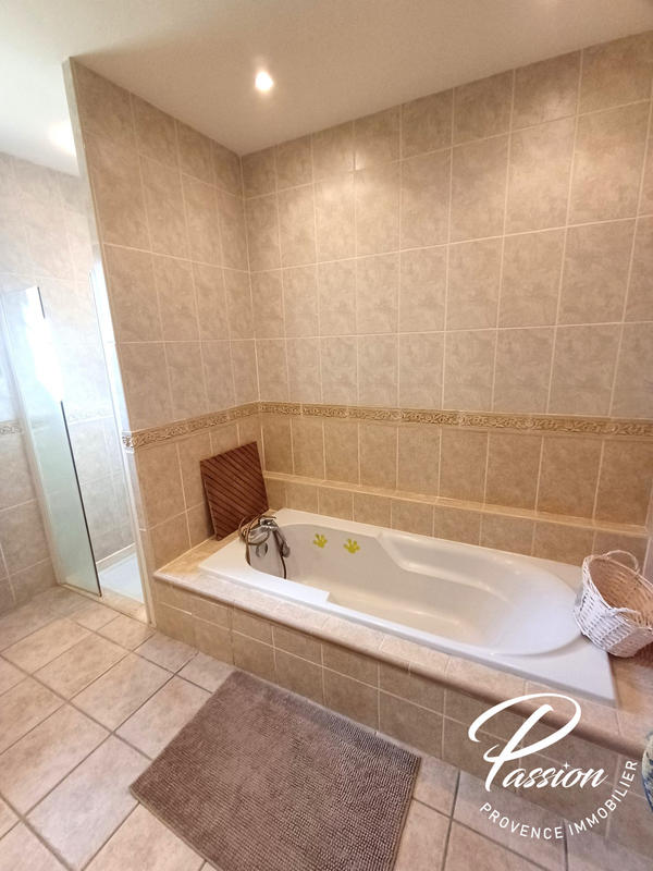 Villa - 145 m² - 5 pièces