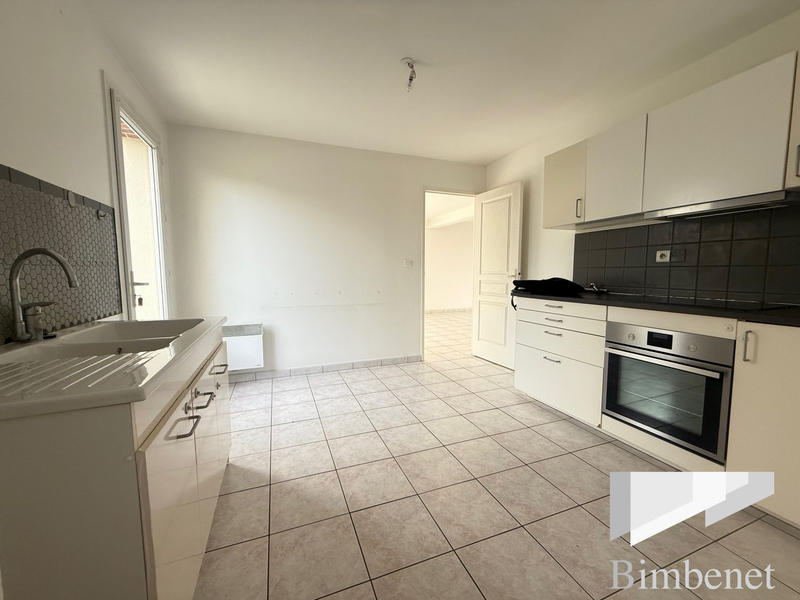 Maison traditionnelle - 141 m² - 6 pièces