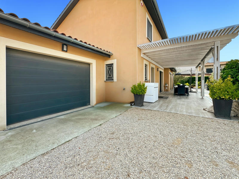 Villa - 160 m² - 6 pièces