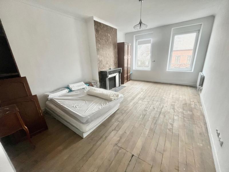 Immeuble - 170 m² - 10 pièces