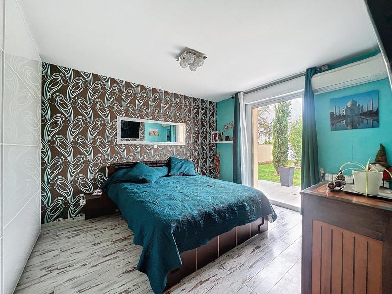 Maison - 210 m² - 6 pièces