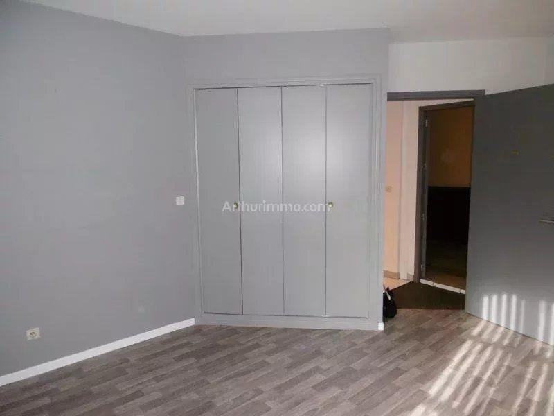 Maison - 212 m² - 8 pièces