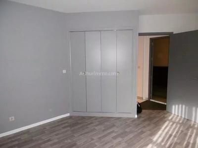 Maison - 212 m² - 8 pièces