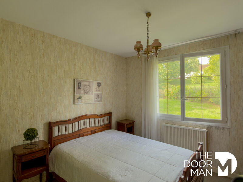 Maison - 87 m² - 5 pièces