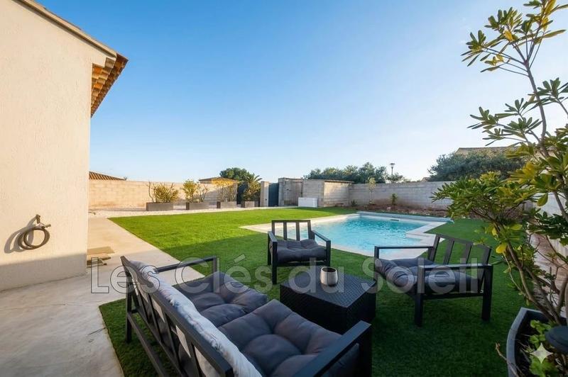 Maison - 95 m² - 4 pièces