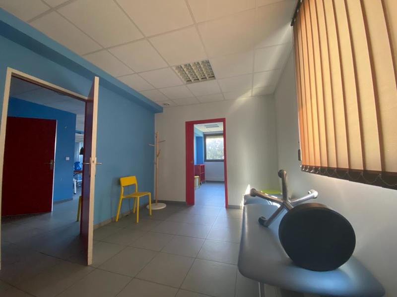 Bureau - 86 m² - 4 pièces