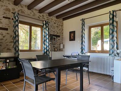 Maison - 140 m² - 5 pièces