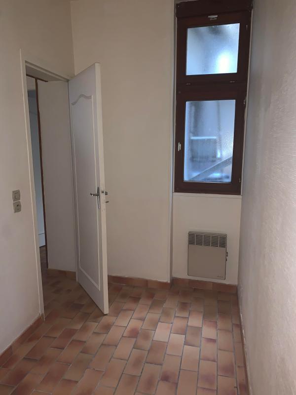 Studio - 30 m² - 1 pièce