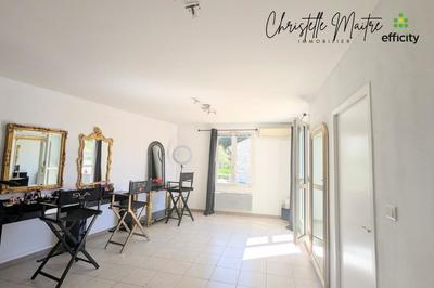 Local commercial - 60 m² - 3 pièces