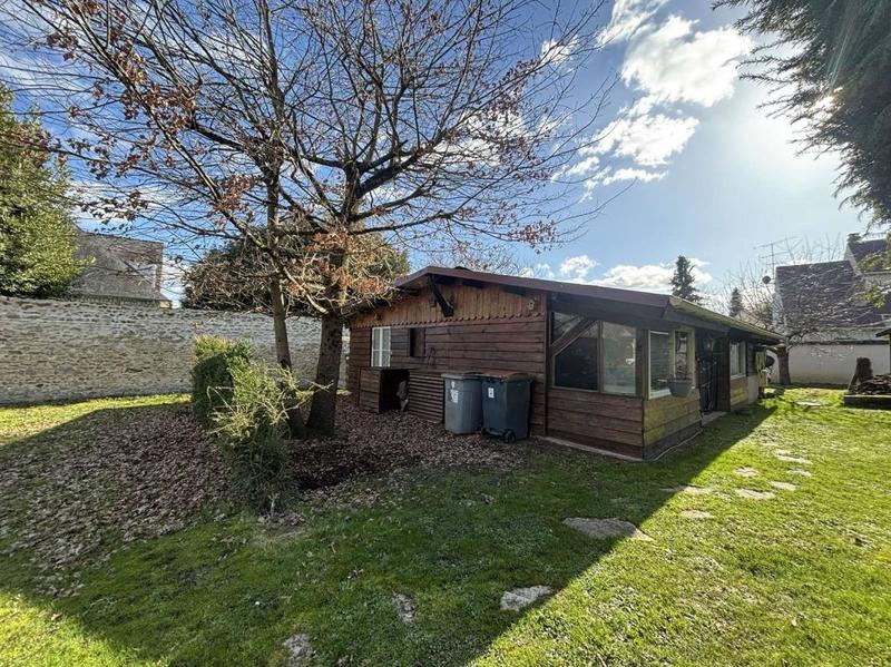 Maison - 230 m² - 7 pièces