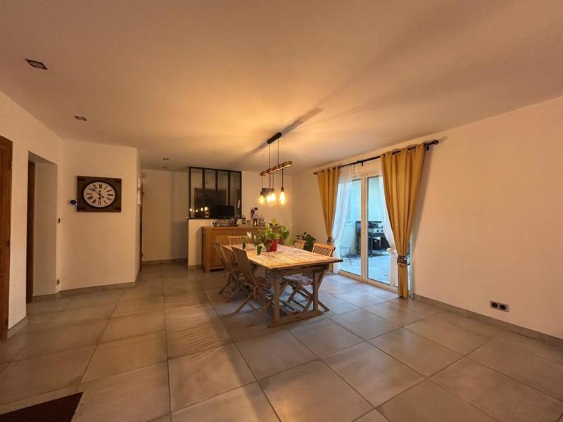 Maison - 190 m² - 2 pièces