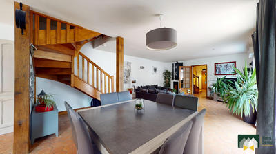 Maison ancienne - 206 m² - 9 pièces