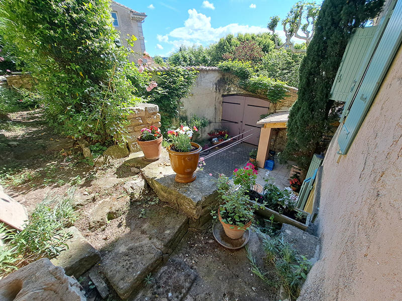 Maison - 241 m² - 9 pièces