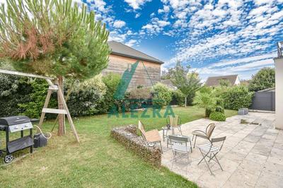 Maison - 181 m² - 7 pièces