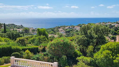 Maison traditionnelle - 230 m² - 5 pièces