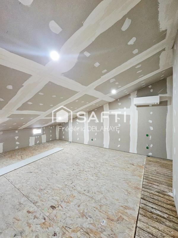 Maison - 330 m² - 7 pièces