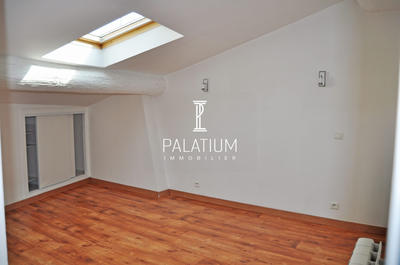 Appartement - 90 m² - 4 pièces