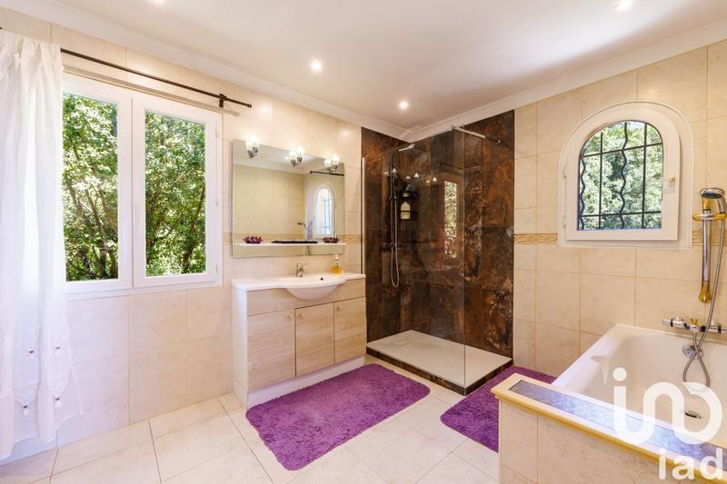 Maison de maîtres - 190 m² - 5 pièces