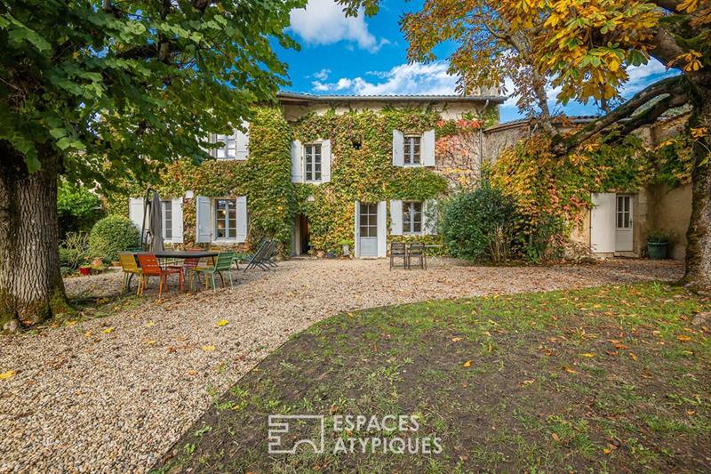 Maison en pierre - 378 m² - 10 pièces
