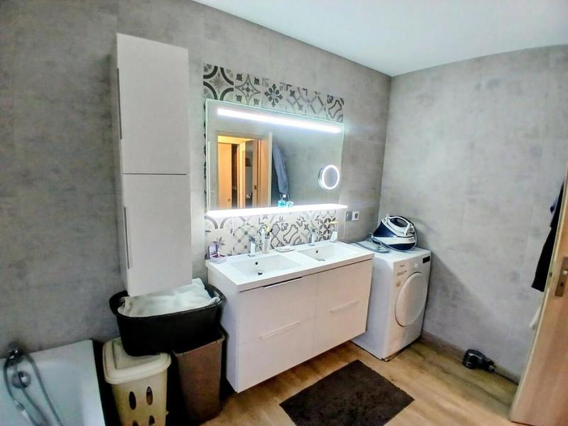 Maison - 105 m² - 4 pièces