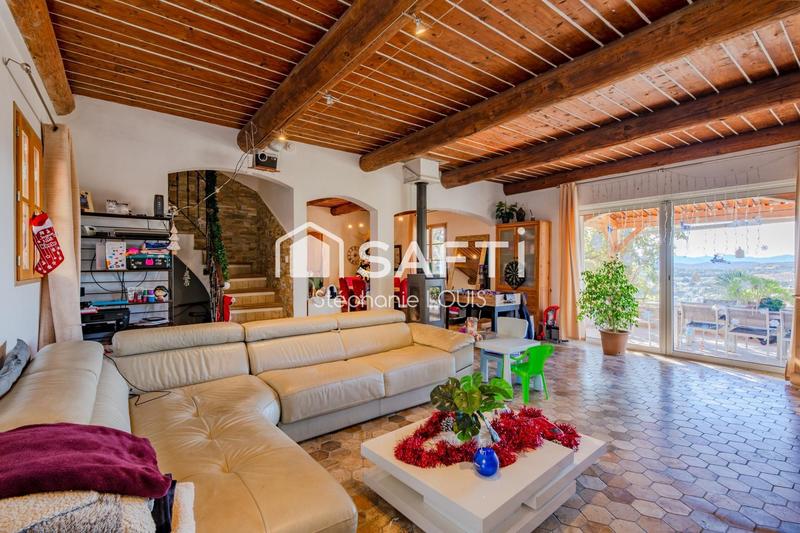 Maison - 232 m² - 8 pièces