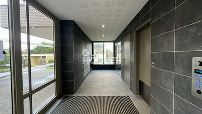 Appartement - 75 m² - 3 pièces