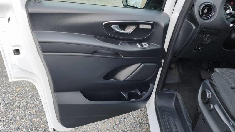 Mercedes Vito Compact Select III 119 Cdi 190 9g-Tronic Mixto - Automatique