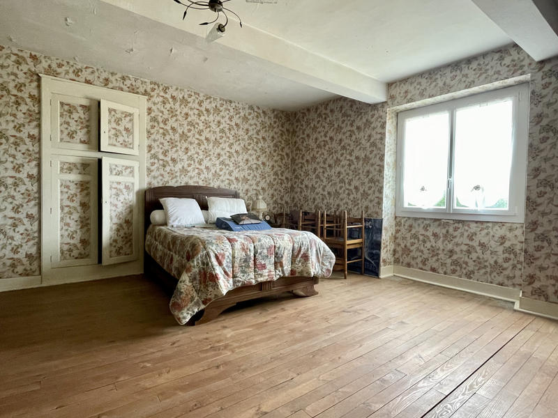 Maison - 190 m² - 5 pièces