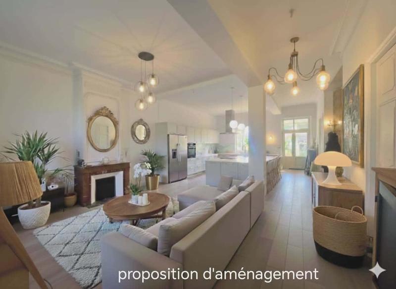 Maison ancienne - 229 m² - 10 pièces