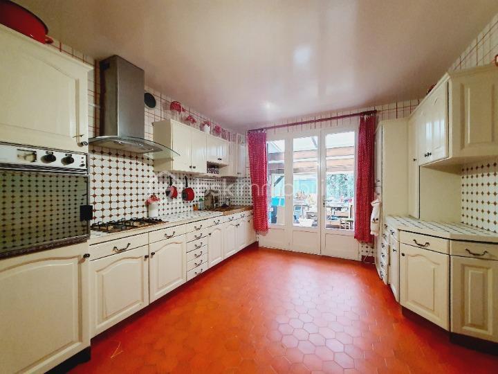 Maison de village - 207 m² - 8 pièces