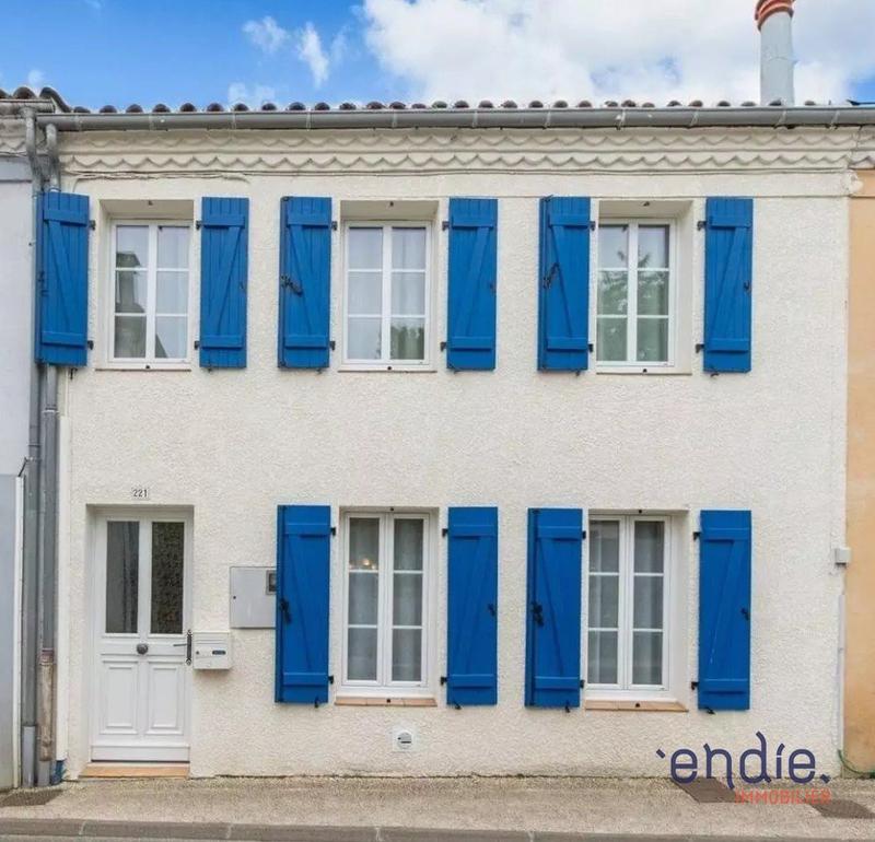 Maison - 104 m² - 5 pièces