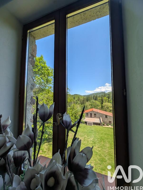 Maison - 195 m² - 8 pièces