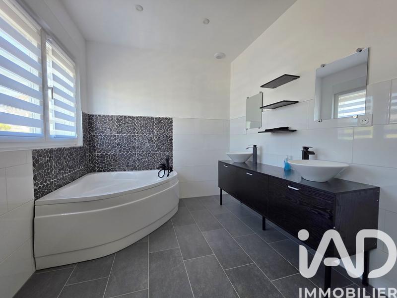 Maison - 150 m² - 5 pièces