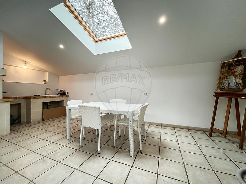 Propriété - 155 m² - 5 pièces