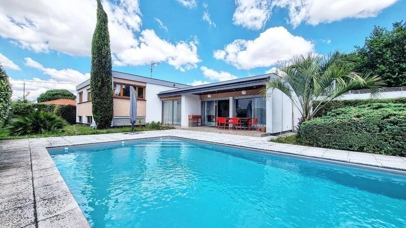 Maison - 199 m² - 7 pièces