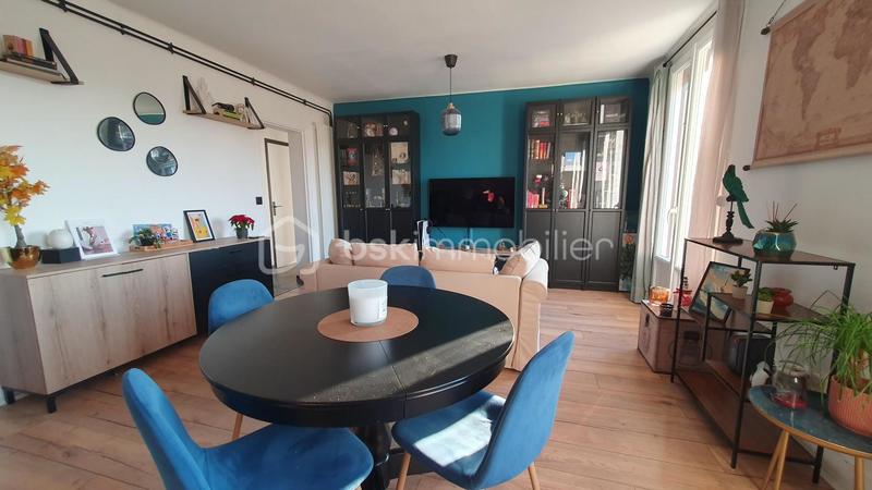 Appartement - 82 m² - 3 pièces
