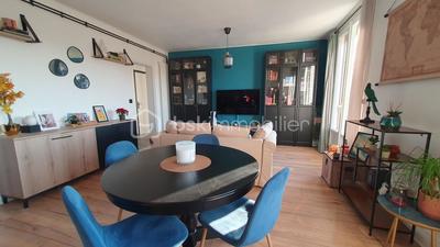 Appartement - 82 m² - 3 pièces