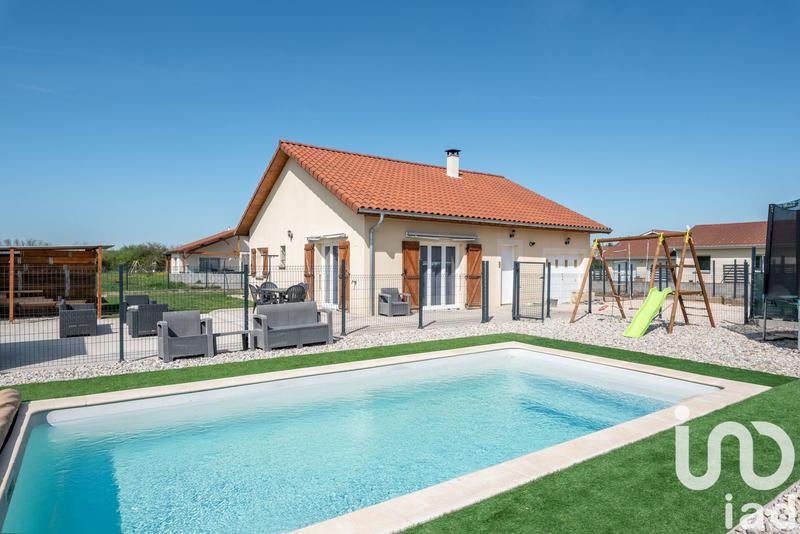 Maison - 96 m² - 5 pièces