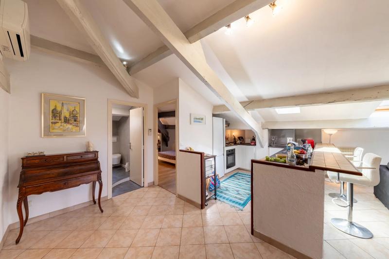 Appartement - 87 m² - 3 pièces