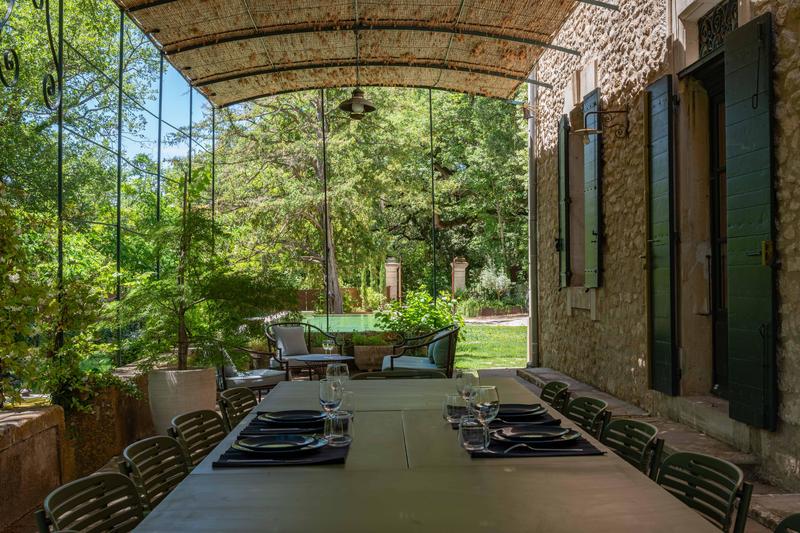 Maison - 330 m² - 8 pièces