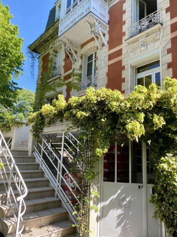 Propriété - 300 m² - 11 pièces