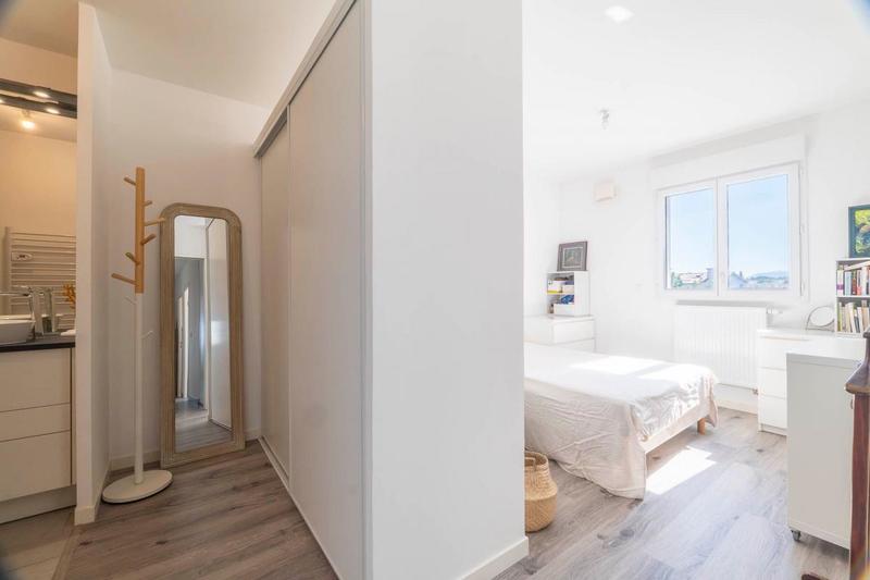 Appartement - 88 m² - 4 pièces