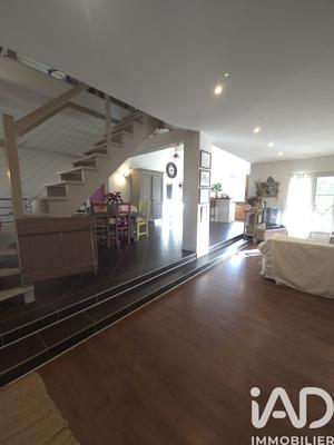 Maison - 230 m² - 5 pièces