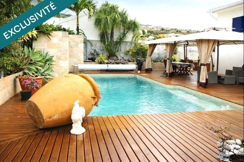 Villa - 168 m² - 9 pièces