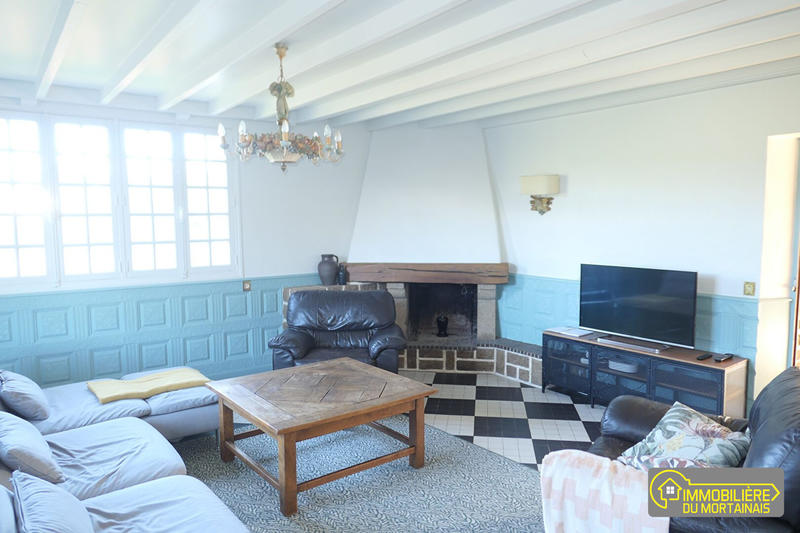 Maison - 235 m² - 8 pièces