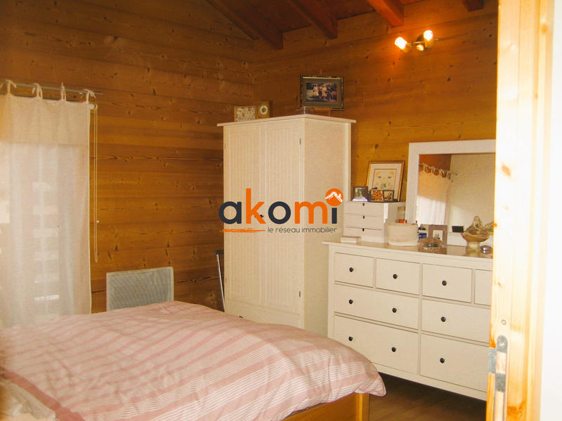 Châlet - 244 m² - 8 pièces