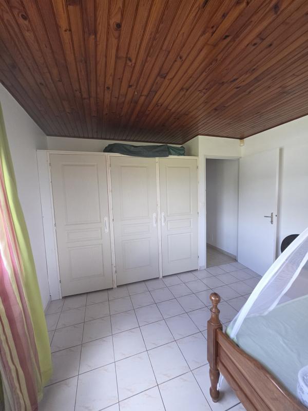 Maison - 30 m² - 8 pièces