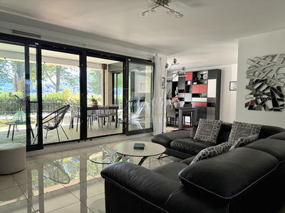 Appartement - 96 m² - 4 pièces