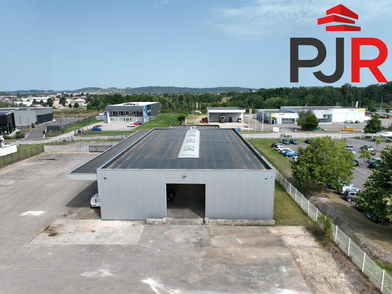 Local d'activités - 1 220 m²